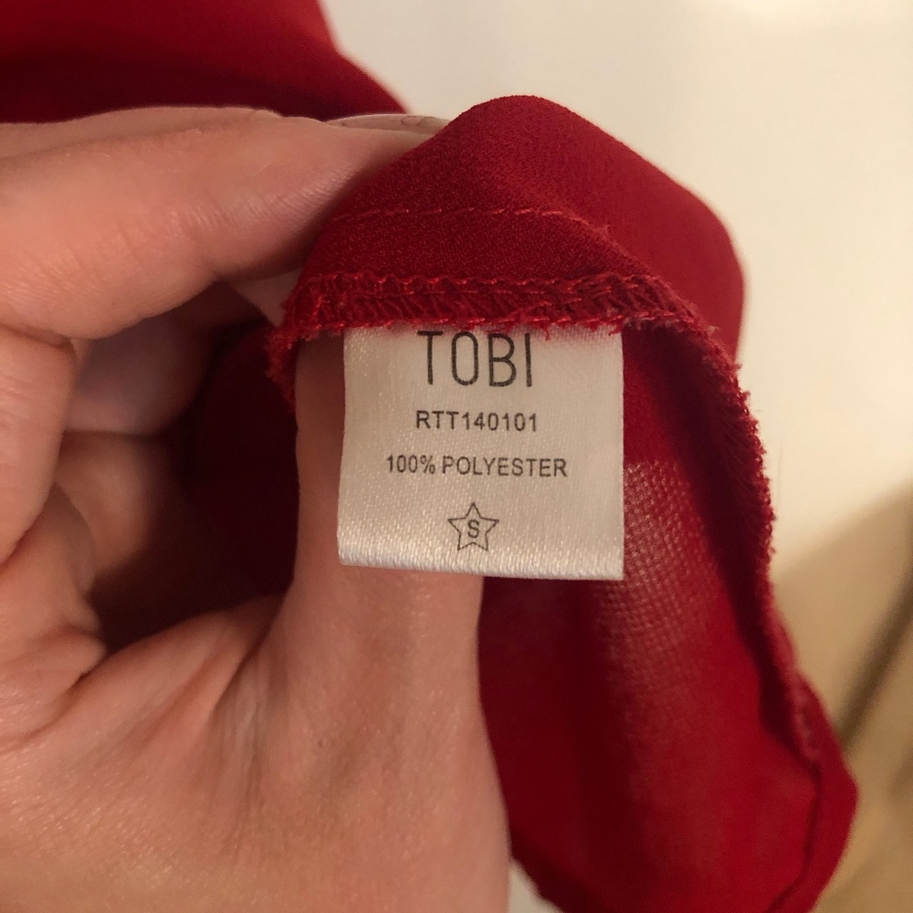 Tobi Racerback Red Tank Top - Picture 5 of 6